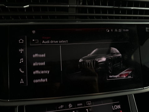 Audi Q7 55 TFSI e quattro Competition Pano|Trekhaak|Keyless|Matrix|Camera|Carplay