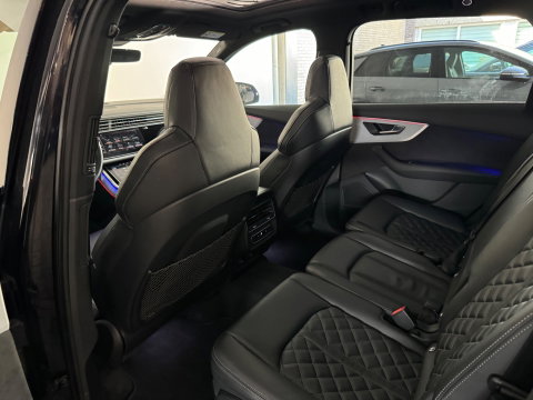 Audi Q7 55 TFSI e quattro Competition Pano|Trekhaak|Keyless|Matrix|Camera|Carplay
