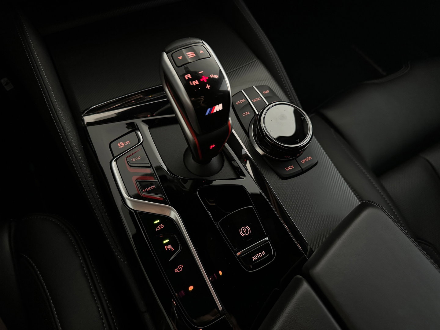 BMW 5 Serie M5 Competition Akra|Carbon|Ceramic|Softclose|B&W|HuD