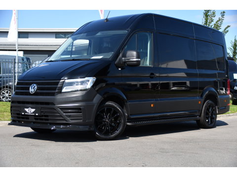 Volkswagen Crafter 35 2.0 TDI L3H3 RWD Black Edition Camera, Adaptieve Cruise, 3500kg Trekhaak, Automaat, LED, Geveerde stoel, 164pk, Massage stoel, Uniek!