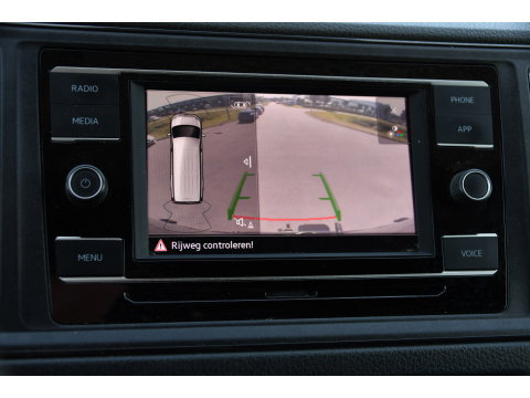 Volkswagen Crafter 35 2.0 TDI L3H3 RWD Black Edition Camera, Adaptieve Cruise, 3500kg Trekhaak, Automaat, LED, Geveerde stoel, 164pk, Massage stoel, Uniek!