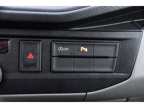 Volkswagen Transporter 2.0 TDI L1H1 30 Black Edition Camera, Cruise, Caprlay, 150pk, automaat, Multimedia, Trekhaak, Sensoren, Laadruimte betimmering, Uniek!