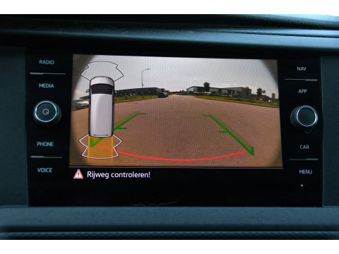 Volkswagen Transporter 2.0 TDI L1H1 30 Black Edition Camera, Cruise, Caprlay, 150pk, automaat, Multimedia, Trekhaak, Sensoren, Laadruimte betimmering, Uniek!