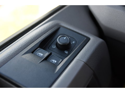 MAN TGE 3.180 35 2.0 L3H2 4x4 Black Edition Camera, Cruise, Carplay, LED, 177pk, Stoelverwarming, Multimedia, Automaat, Sensoren, Trekhaak, Uniek!