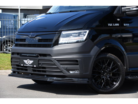 MAN TGE 3.180 35 2.0 L3H2 4x4 Black Edition Camera, Cruise, Carplay, LED, 177pk, Stoelverwarming, Multimedia, Automaat, Sensoren, Trekhaak, Uniek!