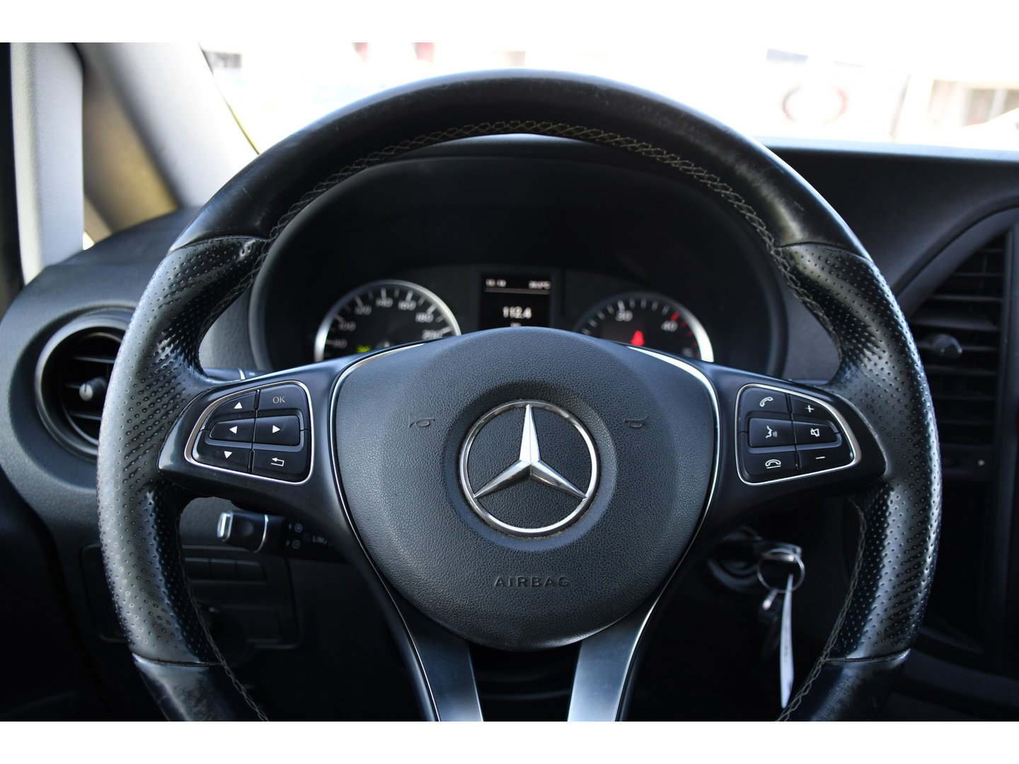 Mercedes-Benz Vito 114 CDI L3 Edition Camera, Cruise, LED, Clima, Automaat, 136pk, Sensoren, 2 x Schuifdeur, Trekhaak, Uniek!