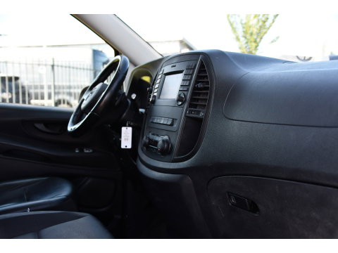 Mercedes-Benz Vito 114 CDI L3 Edition Camera, Cruise, LED, Clima, Automaat, 136pk, Sensoren, 2 x Schuifdeur, Trekhaak, Uniek!