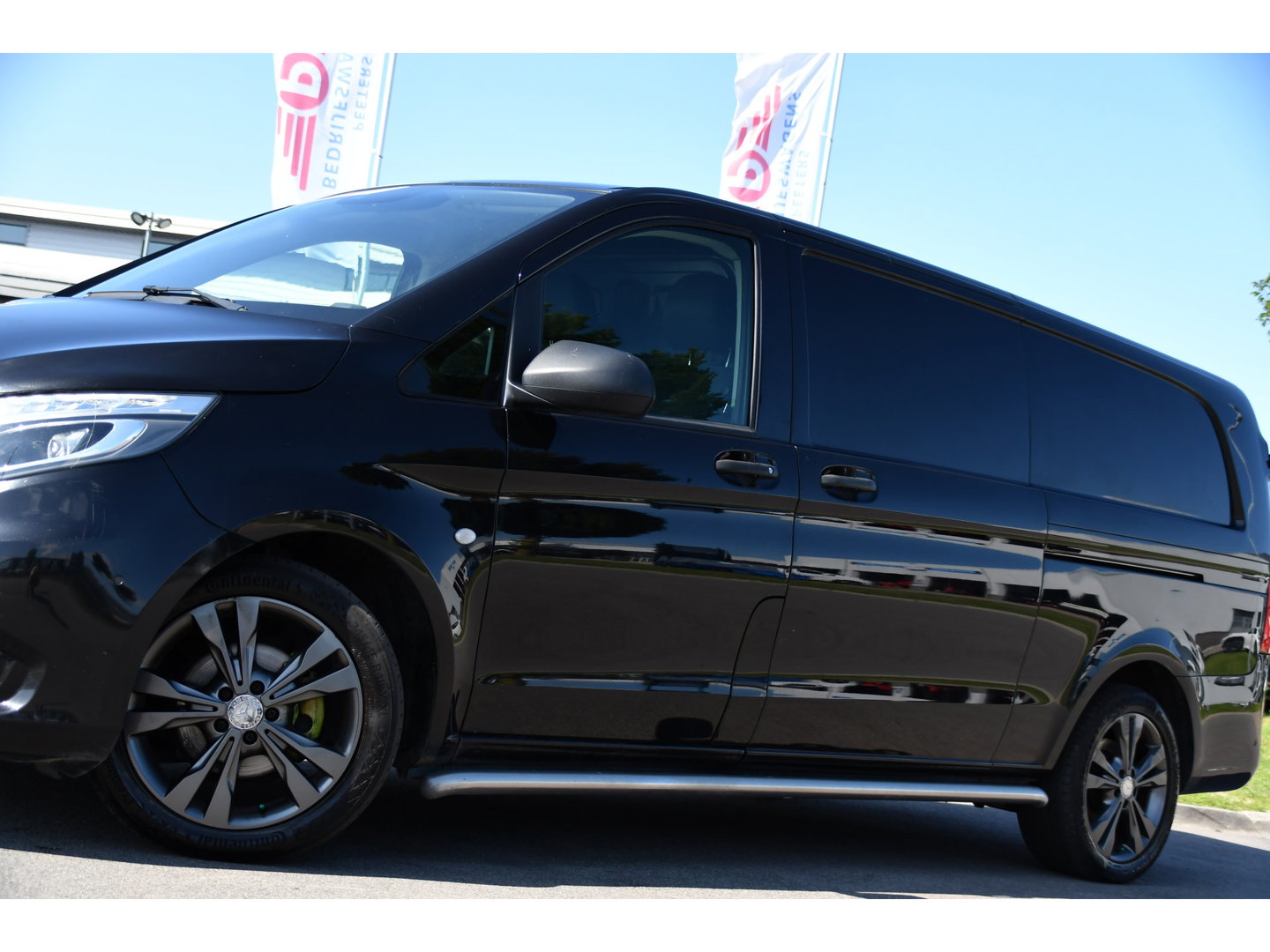 Mercedes-Benz Vito 114 CDI L3 Edition Camera, Cruise, LED, Clima, Automaat, 136pk, Sensoren, 2 x Schuifdeur, Trekhaak, Uniek!