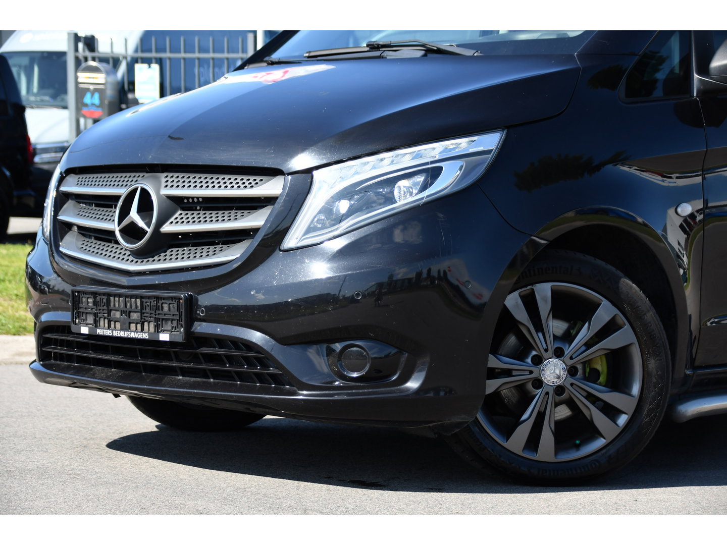 Mercedes-Benz Vito 114 CDI L3 Edition Camera, Cruise, LED, Clima, Automaat, 136pk, Sensoren, 2 x Schuifdeur, Trekhaak, Uniek!
