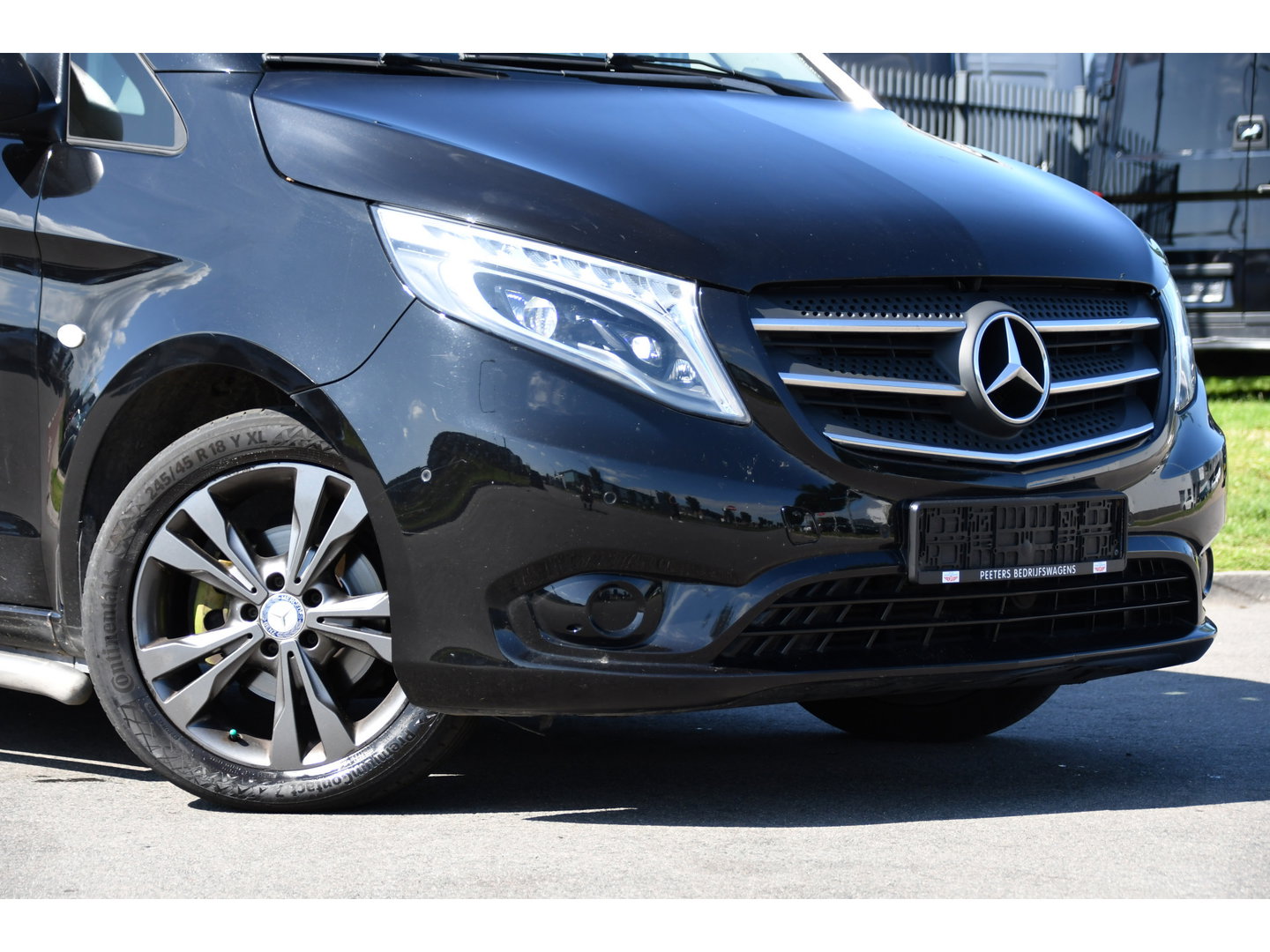 Mercedes-Benz Vito 114 CDI L3 Edition Camera, Cruise, LED, Clima, Automaat, 136pk, Sensoren, 2 x Schuifdeur, Trekhaak, Uniek!