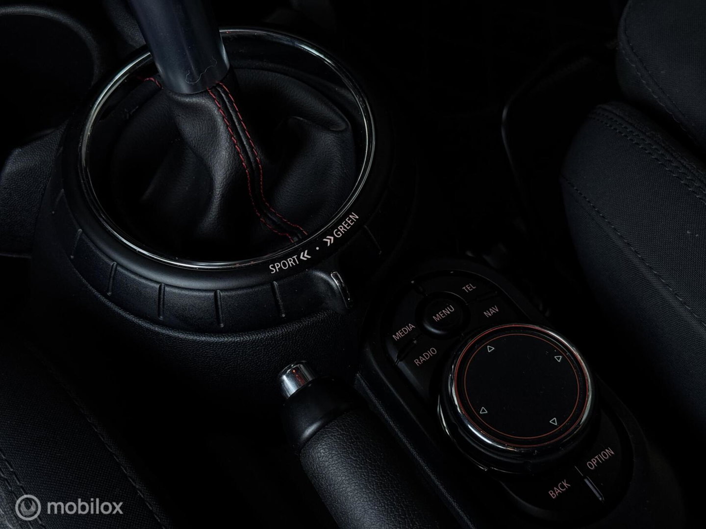MINI 3-Deurs 2.0 John Cooper Works Chili | Automaat | LED | 231 PK