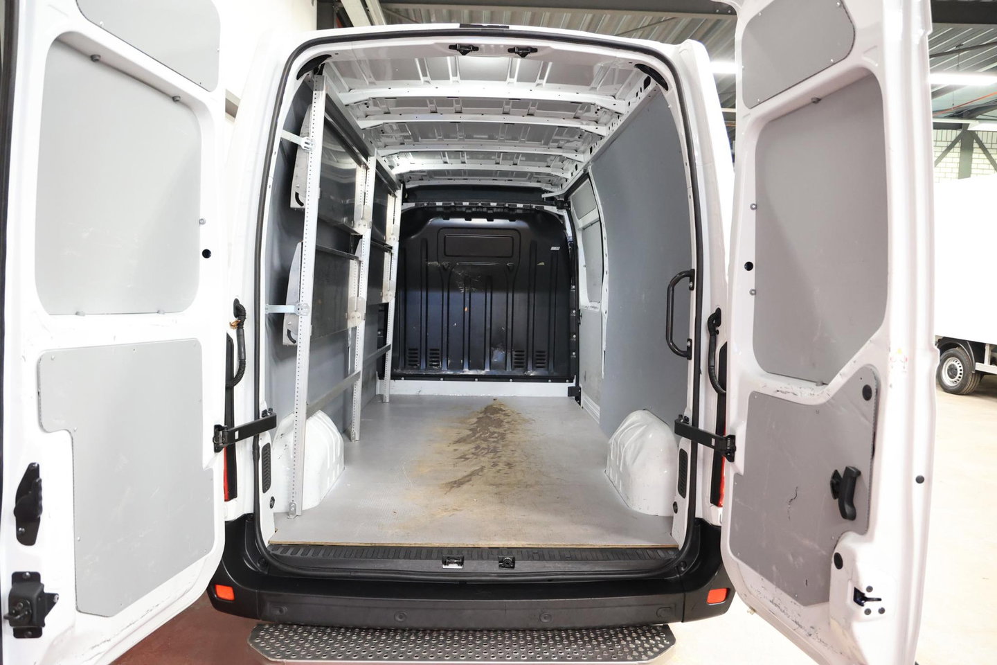 Opel Movano 2.3 Turbo L3H2 POST NL SCHAPPEN