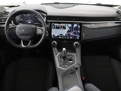 Lynk & Co 01 1.5 | SOH 88,3% | Panoramadak | Trekhaak | 360 Camera | Adaptive cruise | Climate control | Carplay | DAB+ | Bluetooth | Stoelverwarming | Sfeerverlichting | Park assist | Lane assist | Infinity audio | Rijstrookwissel waarschuwing
