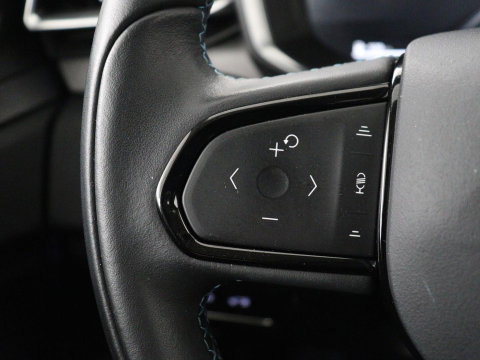Lynk & Co 01 1.5 | SOH 88,3% | Panoramadak | Trekhaak | 360 Camera | Adaptive cruise | Climate control | Carplay | DAB+ | Bluetooth | Stoelverwarming | Sfeerverlichting | Park assist | Lane assist | Infinity audio | Rijstrookwissel waarschuwing