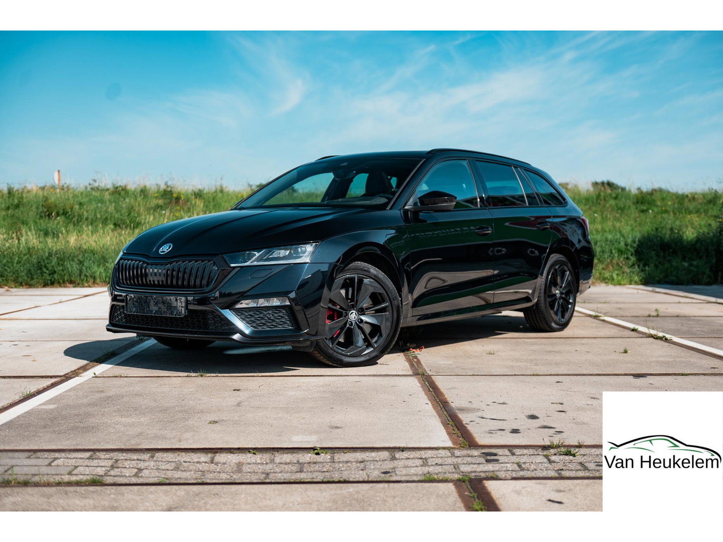 Škoda Octavia Combi 1.4 TSI RS iV | PANO | ALCANTARA SPORT COMFORT STOELEN
