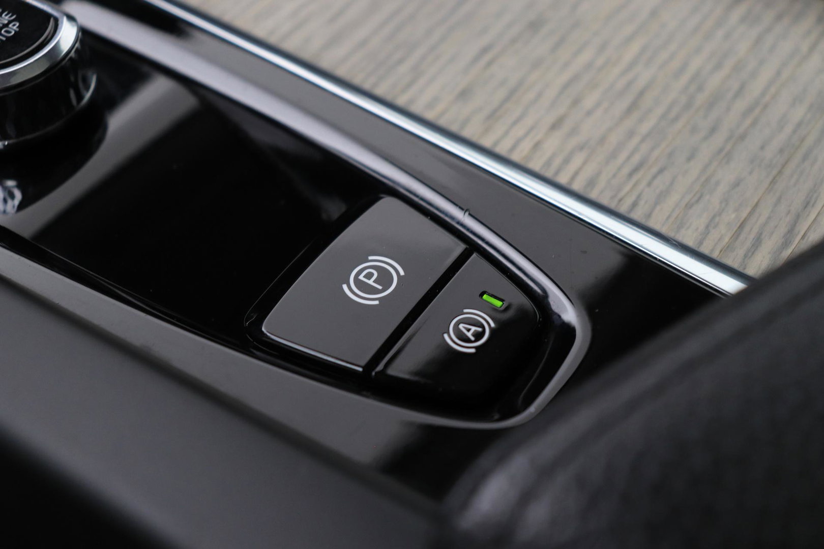 Volvo XC60 T6 Plug-in hybrid AWD Inscription | Long Range | Harman/Kardon | Panoramadak | Camera | Keyless | Memory | 19 Inch