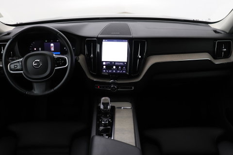 Volvo XC60 T6 Plug-in hybrid AWD Inscription | Long Range | Harman/Kardon | Panoramadak | Camera | Keyless | Memory | 19 Inch