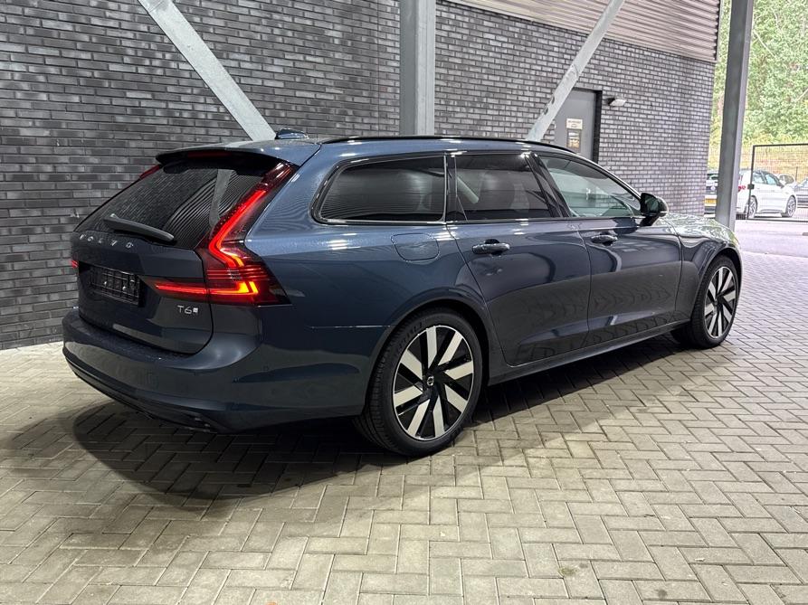 Volvo V90 2.0 T6 Plug-in hybrid AWD Plus Dark | Harman/Kardon | BLIS | Stoel- & Stuurverwarming | Carplay