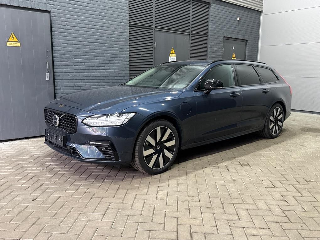 Volvo V90 2.0 T6 Plug-in hybrid AWD Plus Dark | Harman/Kardon | BLIS | Stoel- & Stuurverwarming | Carplay