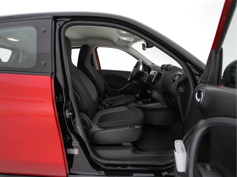 Smart Forfour EQ Passion 18 kWh {SoH-95%} Aut.*FACE-LIFT | LED-LIGHTS | HEATED-COMFORTSEATS | CRUISE | ECC | DAB | SMART-AUDIO | COOL/AUDIO-PACK | 15"ALU*