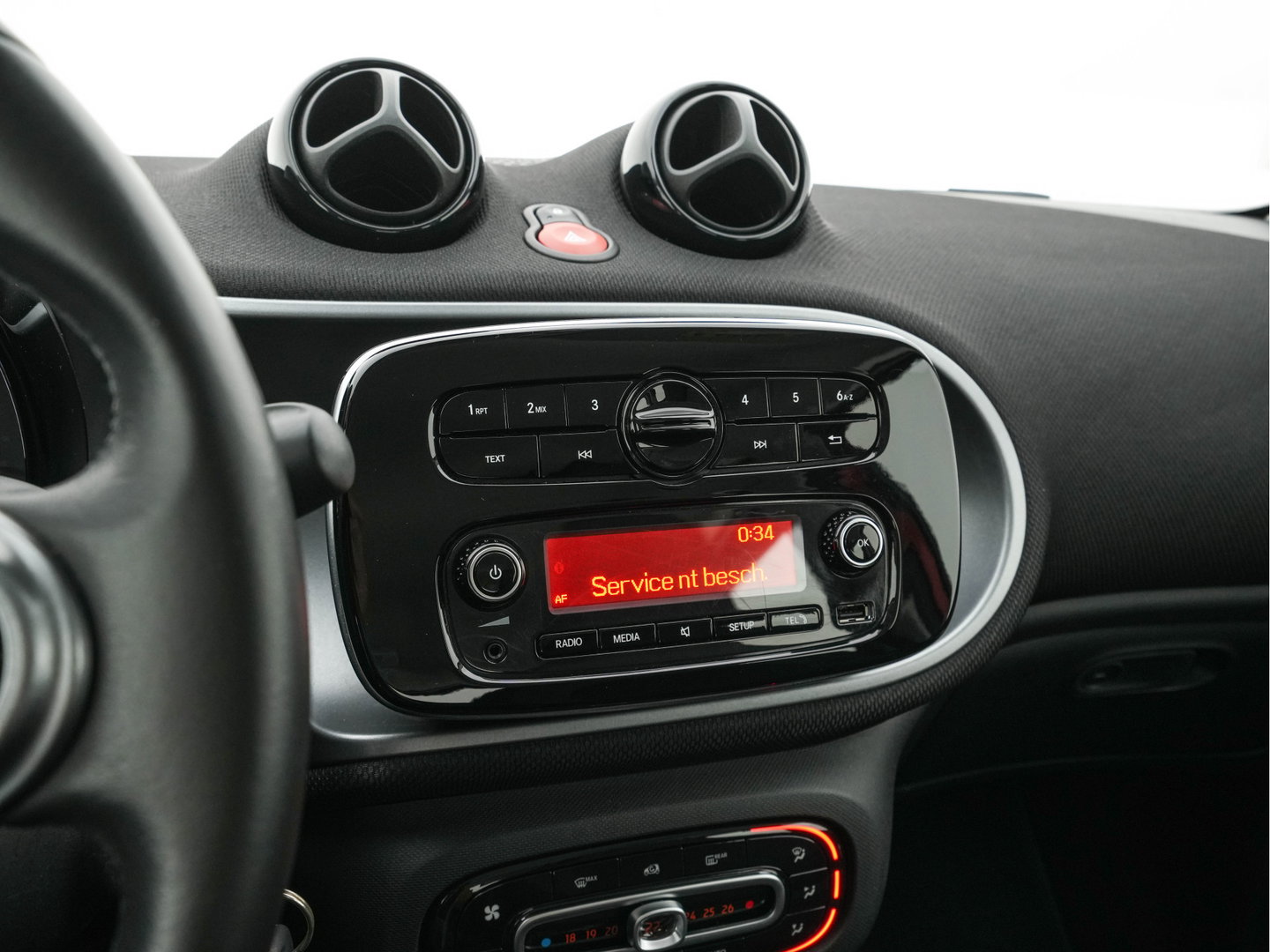 Smart Forfour EQ Passion 18 kWh {SoH-95%} Aut.*FACE-LIFT | LED-LIGHTS | HEATED-COMFORTSEATS | CRUISE | ECC | DAB | SMART-AUDIO | COOL/AUDIO-PACK | 15"ALU*