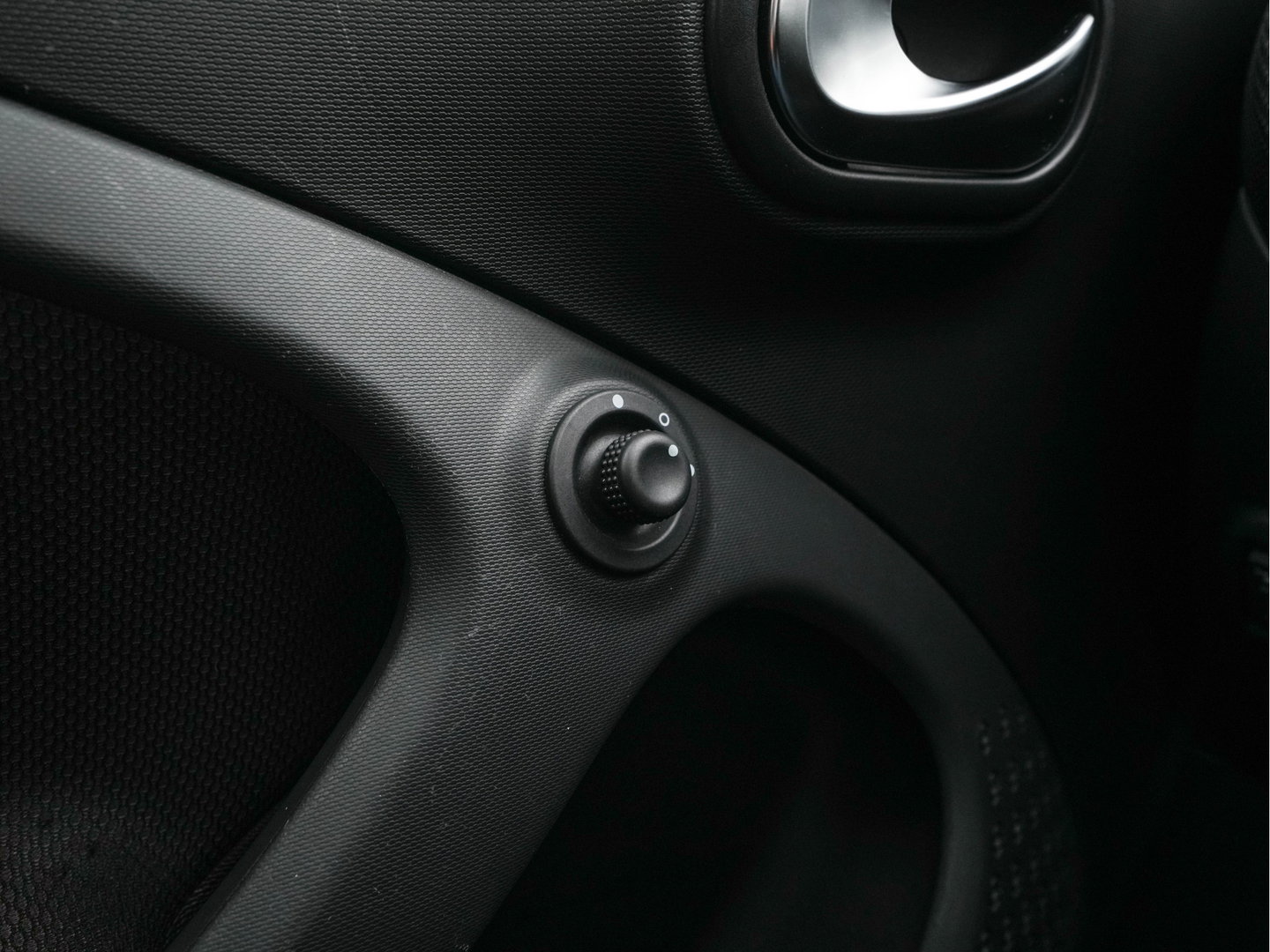 Smart Forfour EQ Passion 18 kWh {SoH-95%} Aut.*FACE-LIFT | LED-LIGHTS | HEATED-COMFORTSEATS | CRUISE | ECC | DAB | SMART-AUDIO | COOL/AUDIO-PACK | 15"ALU*
