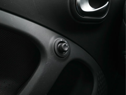 Smart Forfour EQ Passion 18 kWh {SoH-95%} Aut.*FACE-LIFT | LED-LIGHTS | HEATED-COMFORTSEATS | CRUISE | ECC | DAB | SMART-AUDIO | COOL/AUDIO-PACK | 15"ALU*