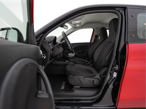 Smart Forfour EQ Passion 18 kWh {SoH-95%} Aut.*FACE-LIFT | LED-LIGHTS | HEATED-COMFORTSEATS | CRUISE | ECC | DAB | SMART-AUDIO | COOL/AUDIO-PACK | 15"ALU*