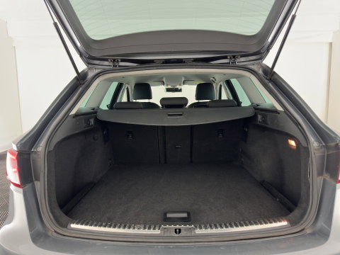 SEAT Leon ST 1.4 EcoTSI FR Connect (INCL.BTW) *LEATHER-FABRIC | FULL-LED | NAVI-FULLMAP | SPORT-SEATS | CAMERA | PRIVACY-GLASS | ECC | PDC | CRUISE | 17''ALU*