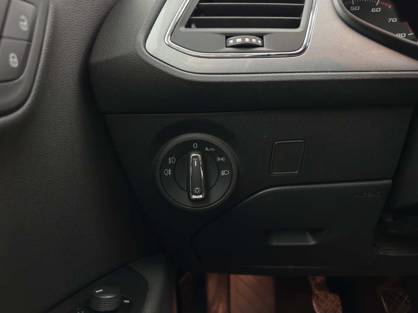 SEAT Leon ST 1.4 EcoTSI FR Connect (INCL.BTW) *LEATHER-FABRIC | FULL-LED | NAVI-FULLMAP | SPORT-SEATS | CAMERA | PRIVACY-GLASS | ECC | PDC | CRUISE | 17''ALU*