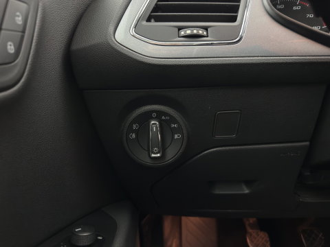 SEAT Leon ST 1.4 EcoTSI FR Connect (INCL.BTW) *LEATHER-FABRIC | FULL-LED | NAVI-FULLMAP | SPORT-SEATS | CAMERA | PRIVACY-GLASS | ECC | PDC | CRUISE | 17''ALU*