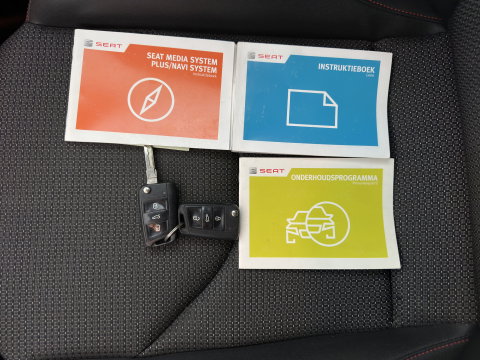 SEAT Leon ST 1.4 EcoTSI FR Connect (INCL.BTW) *LEATHER-FABRIC | FULL-LED | NAVI-FULLMAP | SPORT-SEATS | CAMERA | PRIVACY-GLASS | ECC | PDC | CRUISE | 17''ALU*