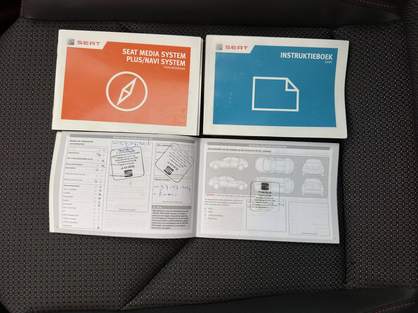 SEAT Leon ST 1.4 EcoTSI FR Connect (INCL.BTW) *LEATHER-FABRIC | FULL-LED | NAVI-FULLMAP | SPORT-SEATS | CAMERA | PRIVACY-GLASS | ECC | PDC | CRUISE | 17''ALU*