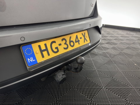 SEAT Leon ST 1.4 EcoTSI FR Connect (INCL.BTW) *LEATHER-FABRIC | FULL-LED | NAVI-FULLMAP | SPORT-SEATS | CAMERA | PRIVACY-GLASS | ECC | PDC | CRUISE | 17''ALU*