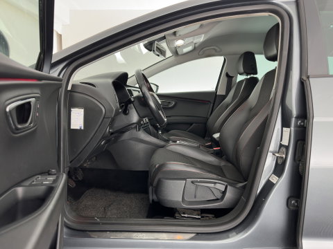 SEAT Leon ST 1.4 EcoTSI FR Connect (INCL.BTW) *LEATHER-FABRIC | FULL-LED | NAVI-FULLMAP | SPORT-SEATS | CAMERA | PRIVACY-GLASS | ECC | PDC | CRUISE | 17''ALU*