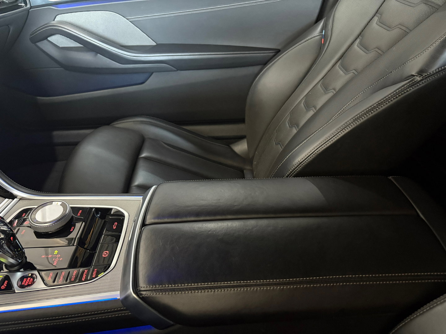 BMW 8 Serie 840i High Executive*Stoelverwarming*Memory*Camera*H&K*