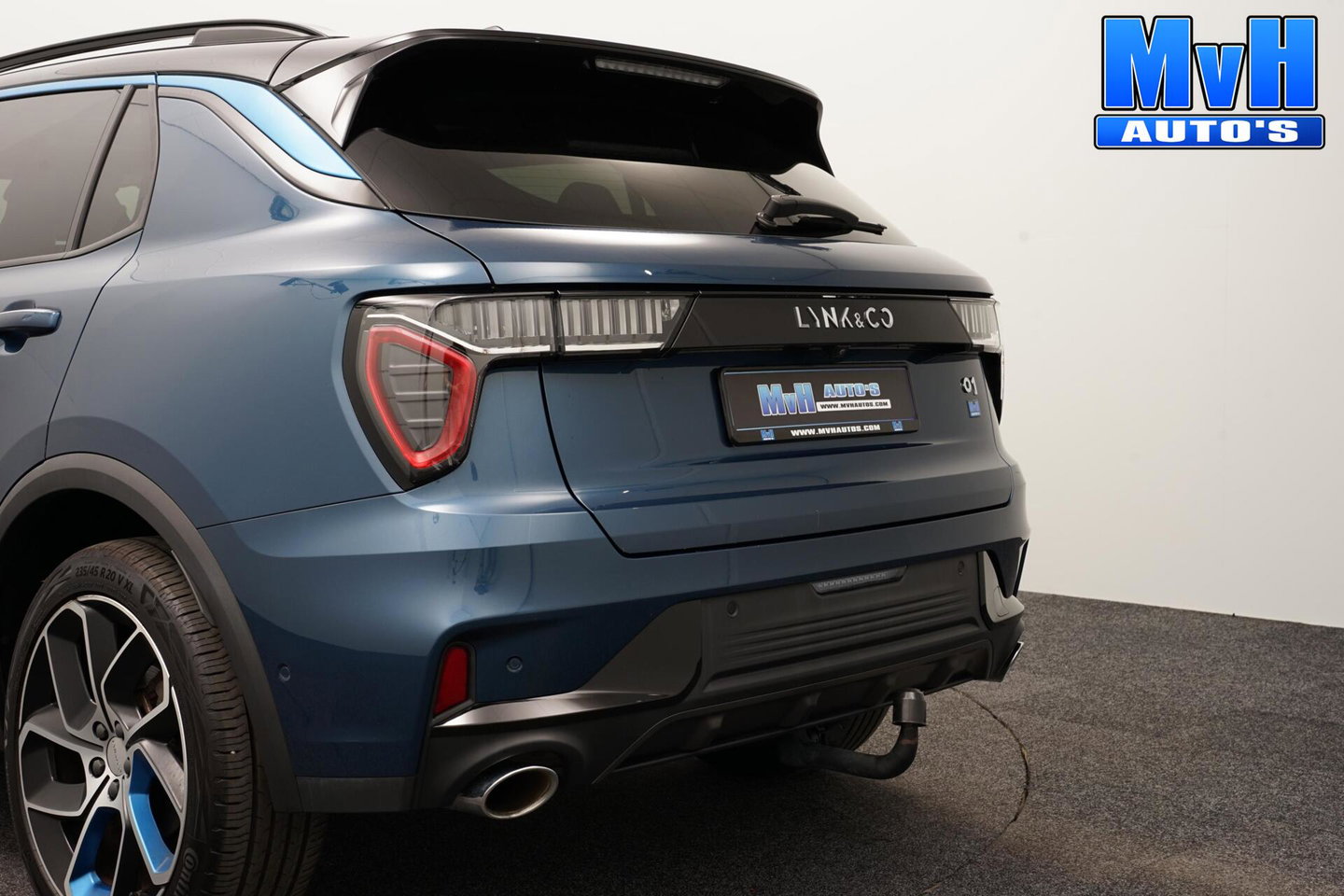 Lynk & Co 01 1.5 PHEV|TREKH|ZWARTE.HEMEL|360ºCAM|PANO|SOH94%