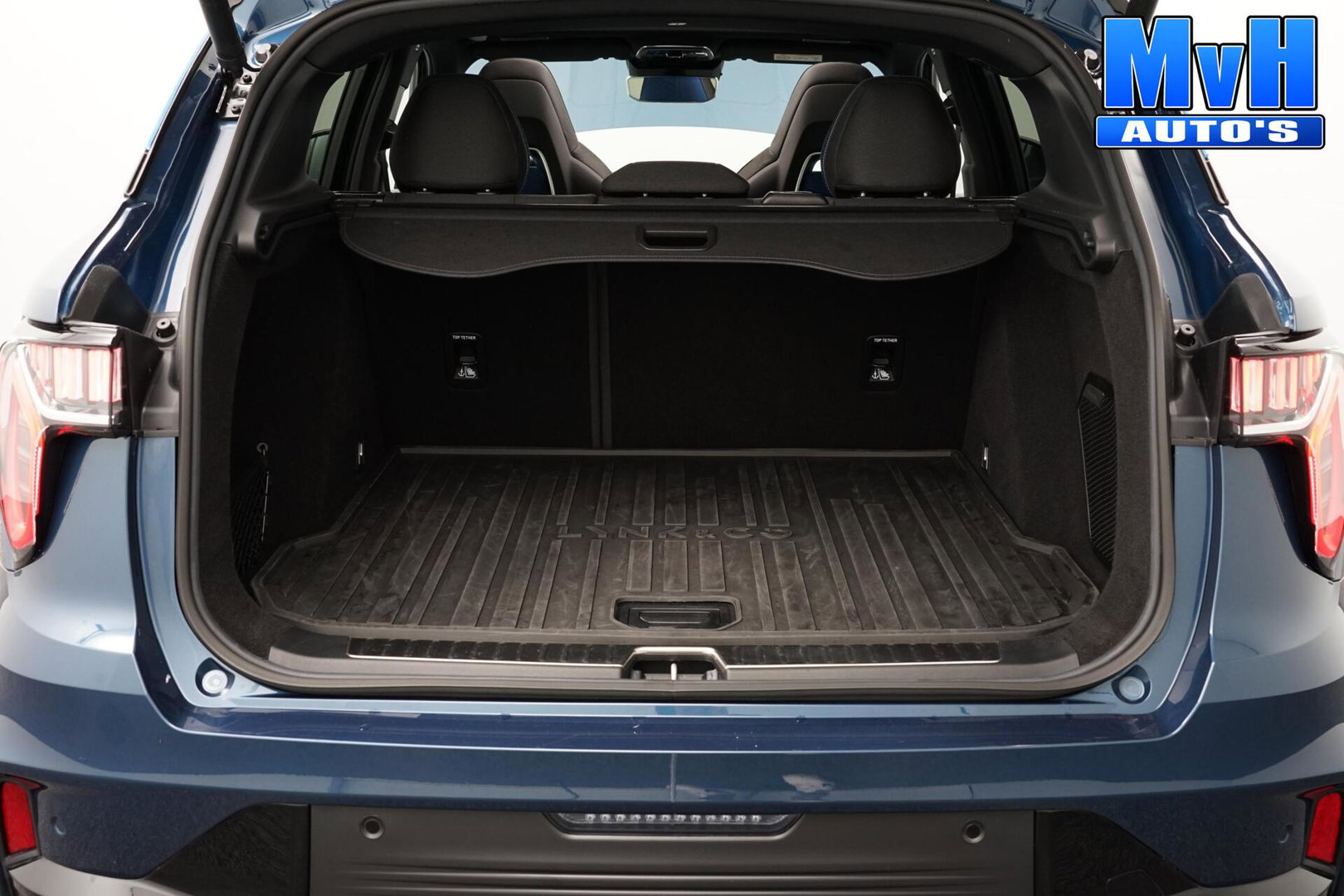 Lynk & Co 01 1.5 PHEV|TREKH|ZWARTE.HEMEL|360ºCAM|PANO|SOH94%