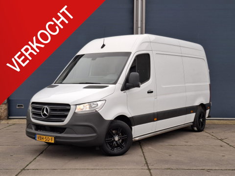 Mercedes-Benz Sprinter 211 2.2 CDI L2H2 AUTOMAAT / TREKHAAK / NAVI / EURO 6 / CARPLAY