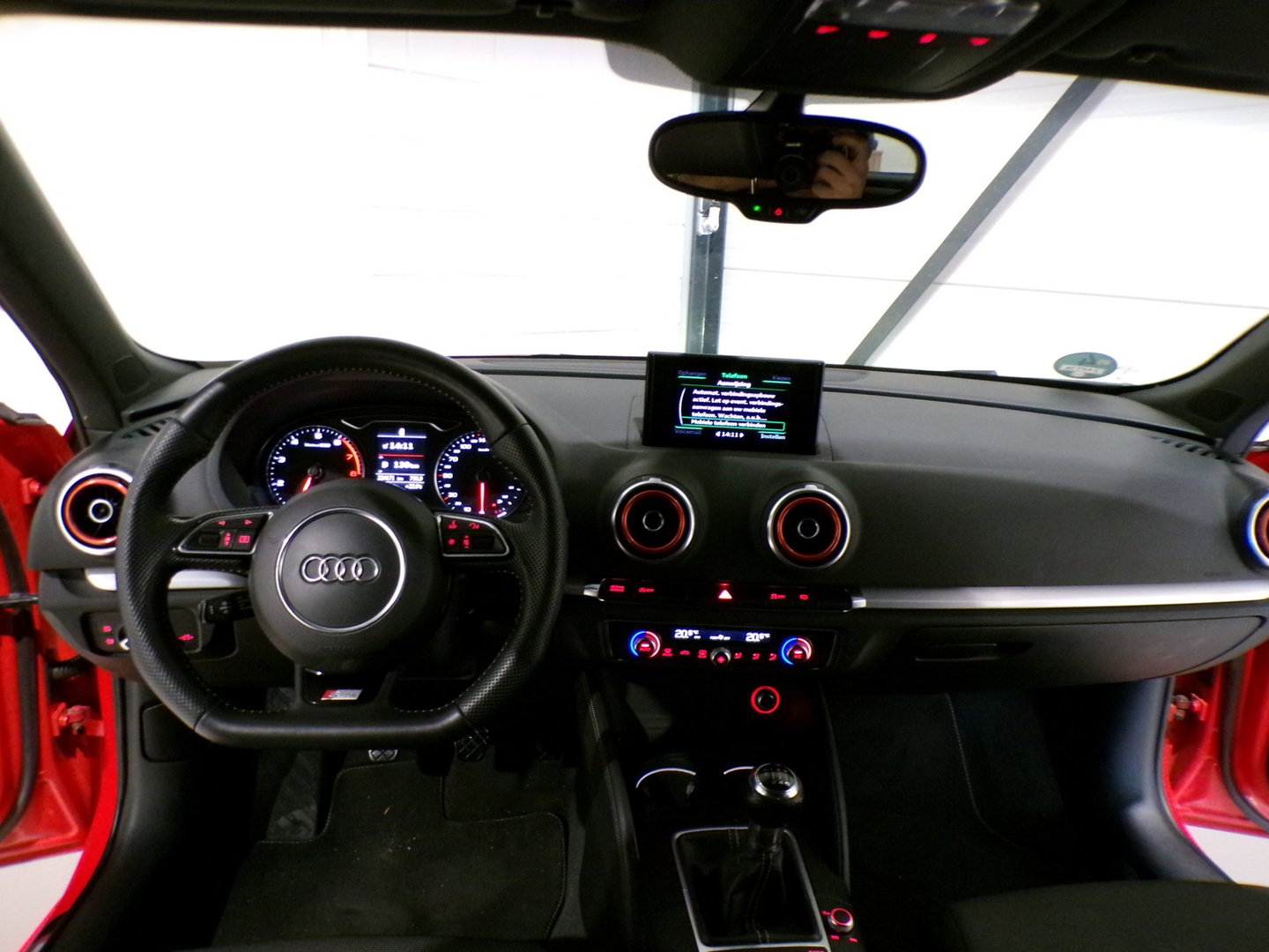 Audi A3 Sportback 1.4 TFSI S-Line "Origineel NL!" Stoelverwarming 2x S-line Xenon-LED 18"Velgen Parkeersensoren Sport-stoelen