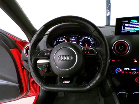 Audi A3 Sportback 1.4 TFSI S-Line "Origineel NL!" Stoelverwarming 2x S-line Xenon-LED 18"Velgen Parkeersensoren Sport-stoelen