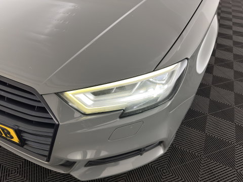 Audi A3 Sportback 35 TFSI S edition Aut. *PANO | LEATHER-FABRIC | DIGI-COCKPIT | NAVI-FULLMAP | HEATED-SPORTSEATS | PRIVACY-GLASS | ECC | PDC | CRUISE | 18''ALU*