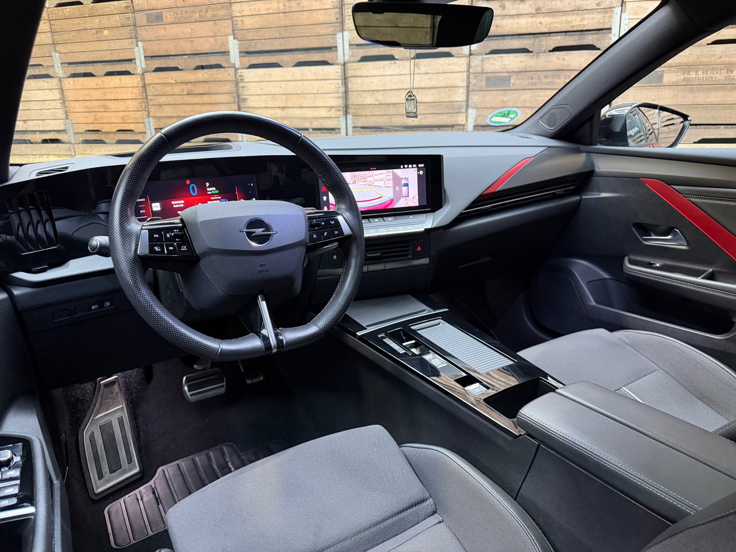 Opel Astra 1.6 Hybrid Edition Pano HUD 360 Clima Navi Carplay Trekhaak 18"LM