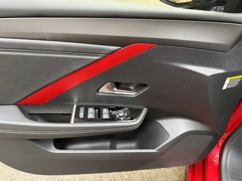Opel Astra 1.6 Hybrid Edition Pano HUD 360 Clima Navi Carplay Trekhaak 18"LM