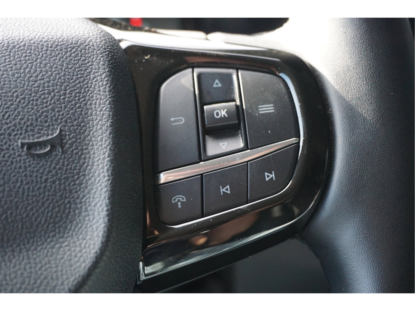 Ford Transit Custom 320L 170PK Limited AUT BPM VRIJ!! Navi, Cam, Adap. Cruise, 17" LM, LED!! NR. 335.