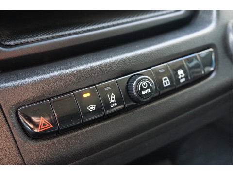 Fiat Ducato 35 Maxi DOKA 180PK Open Laadbak AUT 10" Scherm, Navi, Climate, Trekhaak, Standkachel! NR. D01*
