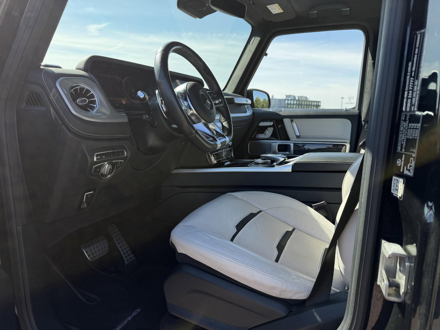 Mercedes-Benz G-Klasse 63 Brabus widebody  700 Full Options