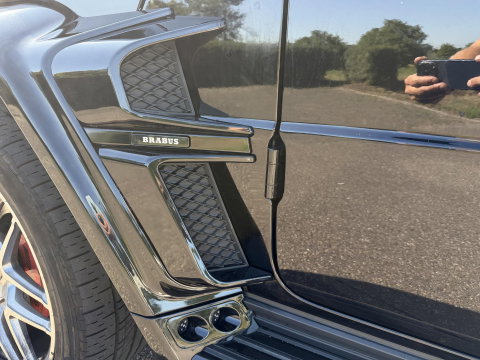 Mercedes-Benz G-Klasse 63 Brabus widebody  700 Full Options