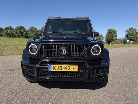 Mercedes-Benz G-Klasse 63 Brabus widebody  700 Full Options