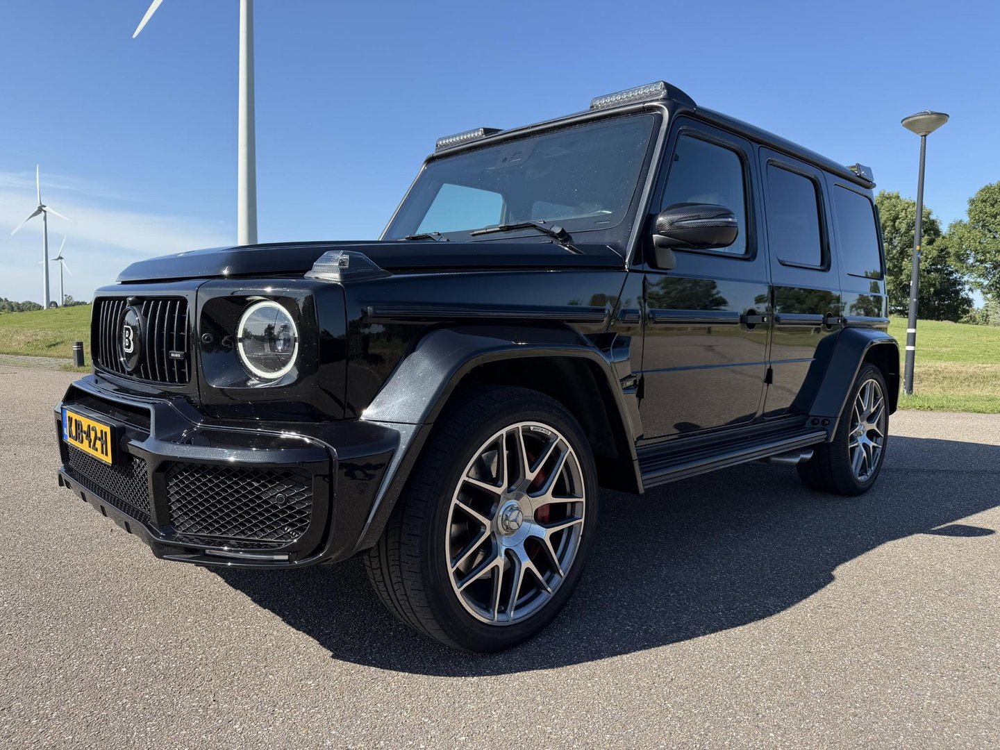 Mercedes-Benz G-Klasse 63 Brabus widebody  700 Full Options
